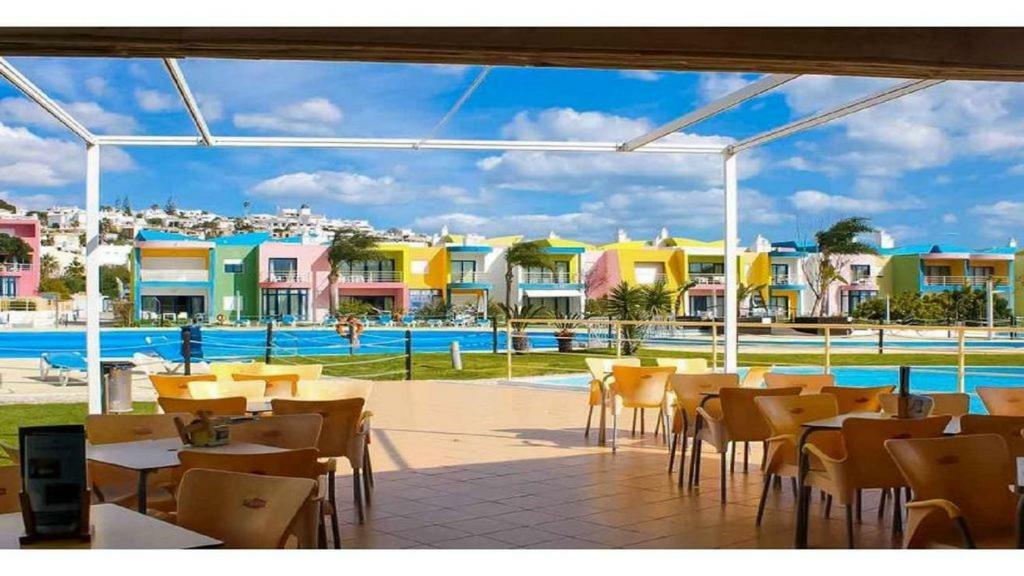 Marina De Albufeira Orada Resort - 2-Bed Apartment With Huge Pool מראה חיצוני תמונה
