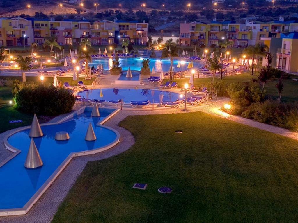 Marina De Albufeira Orada Resort - 2-Bed Apartment With Huge Pool מראה חיצוני תמונה