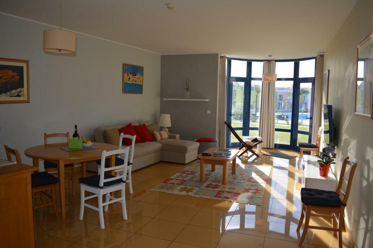 Marina De Albufeira Orada Resort - 2-Bed Apartment With Huge Pool מראה חיצוני תמונה