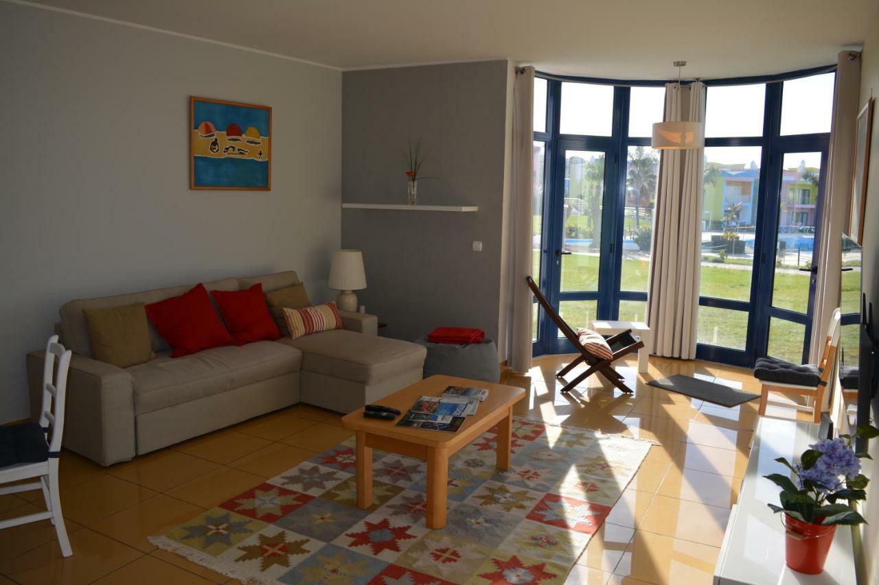 Marina De Albufeira Orada Resort - 2-Bed Apartment With Huge Pool מראה חיצוני תמונה